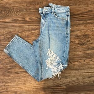 AE Mom jeans distressed
